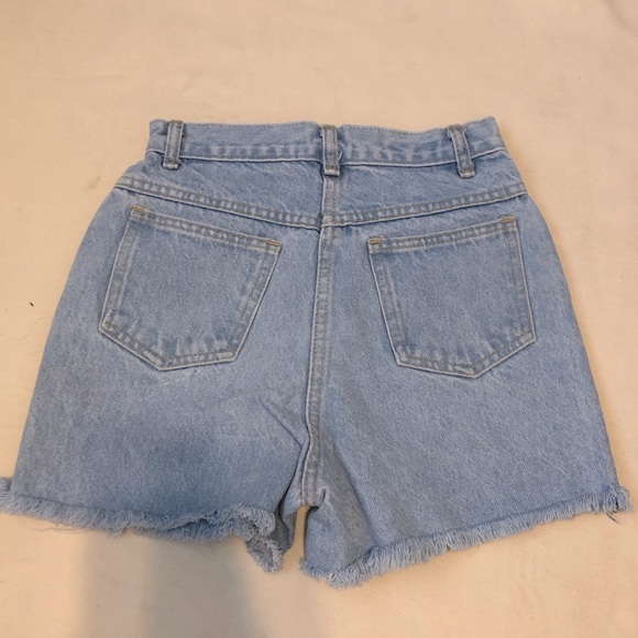 Metro Express Light Wash Jean Short - Picture 3 of 3